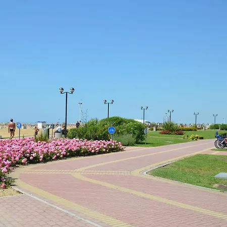 Apartment Elios, Aquarius, Raffaella Bibione