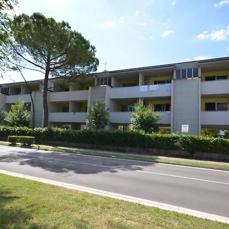 Elios, Aquarius, Raffaella Appartement *